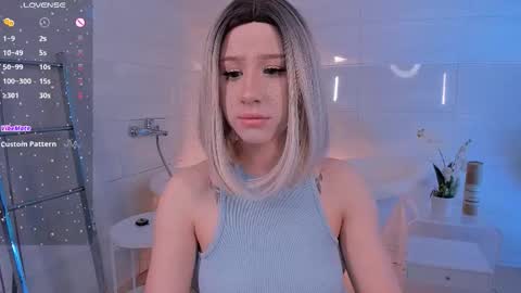 Lisa online show from November 21, 3:49 am