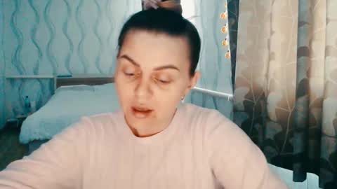 Snapshot of li_lit chatting on February 18, 6:09 am li_lit online show from February 18, 6:09 am