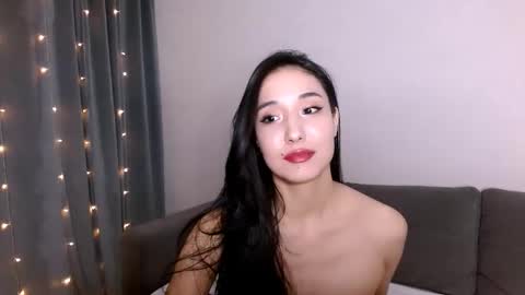 Li  online show from February 24, 11:25 pm