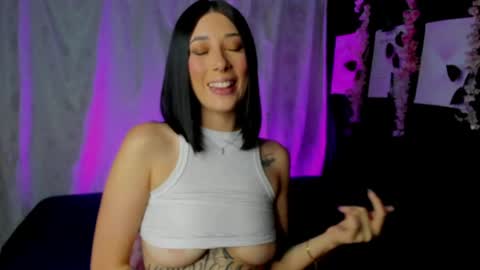 Snapshot of lia__harry chatting on June 5, 1:34 am lia__harry online show from June 5, 1:34 am