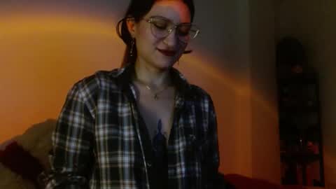 liliana online show from March 21, 6:51 am