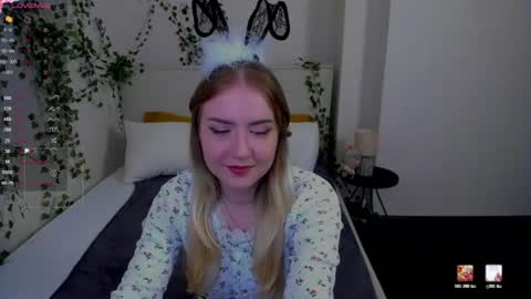 Snapshot of lia_candy_ chatting on June 22, 2:02 am Lia online show from June 22, 2:02 am