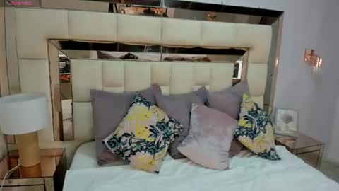 Snapshot of lia_damasco chatting on June 14, 3:08 am Lia online show from June 14, 3:08 am