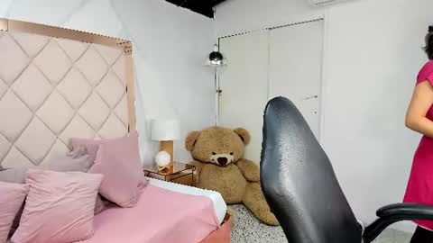 Snapshot of lia_damasco chatting on July 6, 2:08 am Lia online show from July 6, 2:08 am