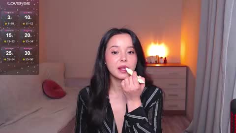 L I A online show from September 17, 4:19 pm