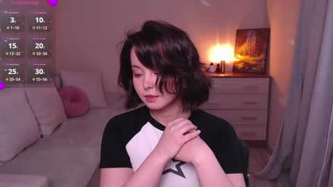 Snapshot of lia_hetty chatting on July 2, 2:23 pm L I A online show from July 2, 2:23 pm