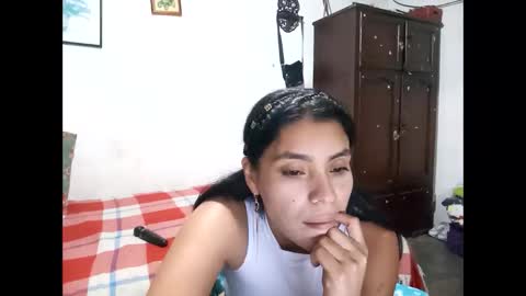 Lia online show from December 4, 7:17 am