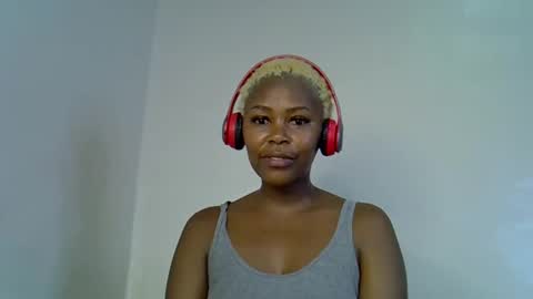 lia online show from October 22, 5:24 pm