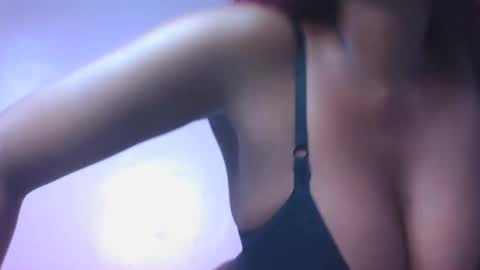 Snapshot of lia_jupiter1 chatting on February 19, 12:01 pm lia online show from February 19, 12:01 pm