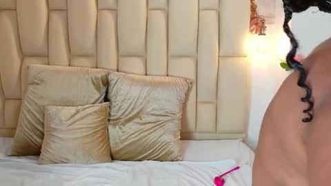 lia_mariana online show from November 17, 3:51 pm