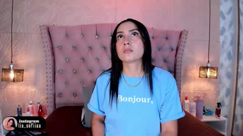 Snapshot of lia_sofiia chatting on February 3, 8:52 am lia_sofiia online show from February 3, 8:52 am