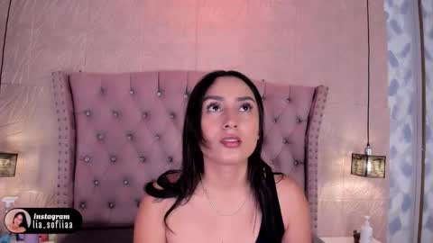 Snapshot of lia_sofiia chatting on February 12, 9:04 am lia_sofiia online show from February 12, 9:04 am