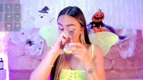 Liaa online show from October 31, 5:08 am