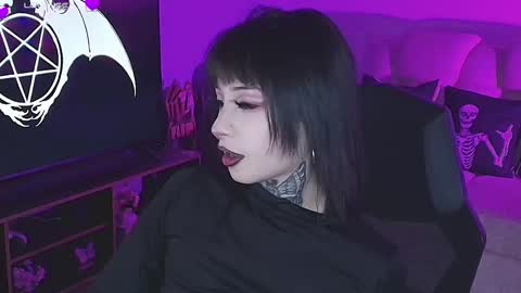 Liaa  online show from February 17, 10:03 pm