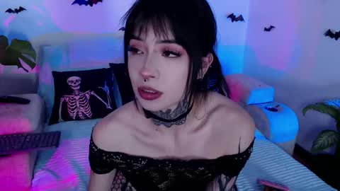 Liaa  online show from October 1, 11:11 pm