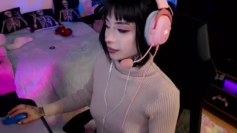 Liaa  online show from October 11, 11:47 pm