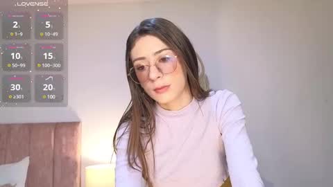 Lia  online show from December 7, 1:18 pm