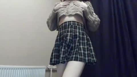 Julia  online show from February 16, 7:10 pm