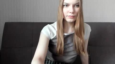 Snapshot of liabanny chatting on April 30, 1:06 pm Julia online show from April 30, 1:06 pm