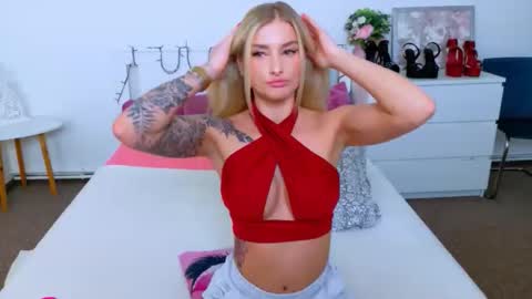 Lia online show from April 14, 10:43 am