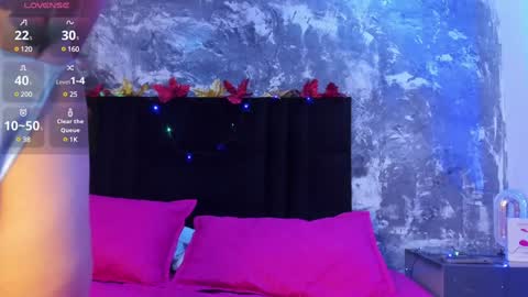 Lia online show from December 18, 6:10 am