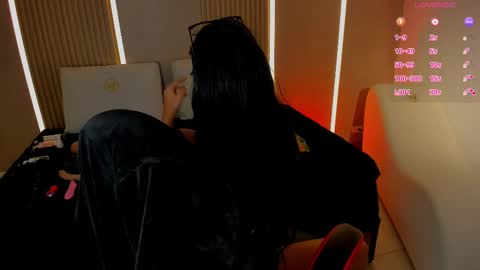 Liah online show from November 19, 7:58 pm