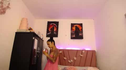 Snapshot of liahdiaz_ chatting on June 26, 4:11 pm liahdiaz_ online show from June 26, 4:11 pm