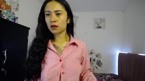 Snapshot of liahdiaz_ chatting on July 16, 1:39 pm liahdiaz_ online show from July 16, 1:39 pm