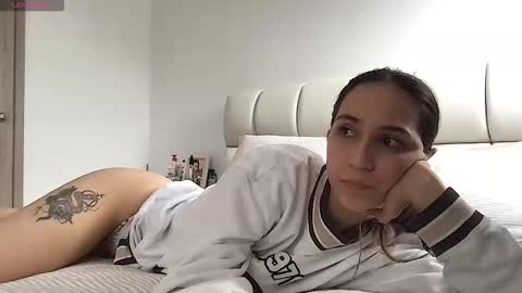 Snapshot of liahrommie chatting on February 9, 1:37 pm Amy online show from February 9, 1:37 pm