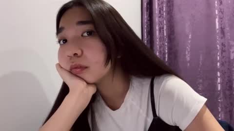 Snapshot of liaisonx_rosa chatting on November 28, 11:24 am liaisonx_rosa online show from November 28, 11:24 am