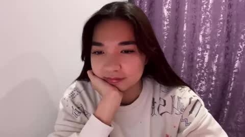 Snapshot of liaisonx_rosa chatting on December 2, 1:39 pm liaisonx_rosa online show from December 2, 1:39 pm