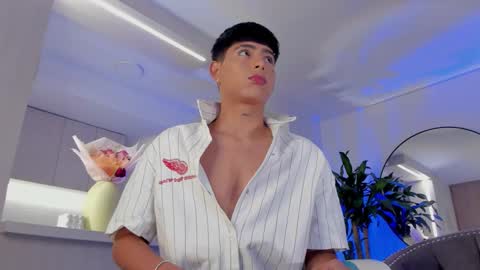 Liam online show from February 21, 3:40 am