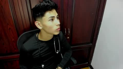 Snapshot of liam_adamms chatting on June 23, 4:16 pm Liam Adamms online show from June 23, 4:16 pm
