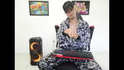 Andres online show from October 16, 9:49 pm
