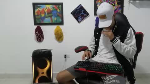 Andres online show from November 30, 10:47 pm