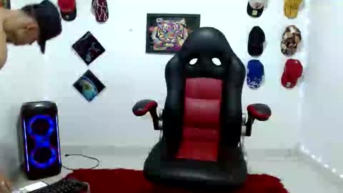 Andres online show from February 13, 10:50 pm