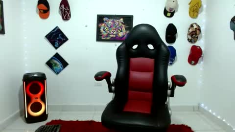 Andres online show from February 22, 10:52 pm