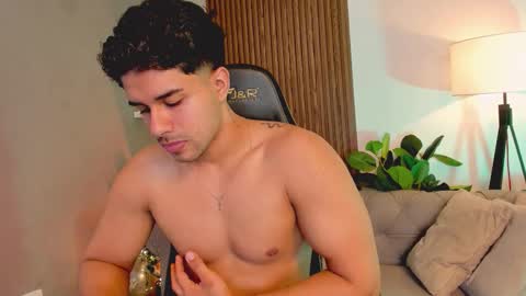 Liam Collins online show from December 21, 12:01 pm