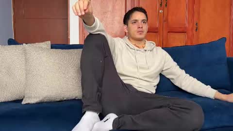 Snapshot of liam_enzho chatting on January 16, 1:04 pm Liam online show from January 16, 1:04 pm