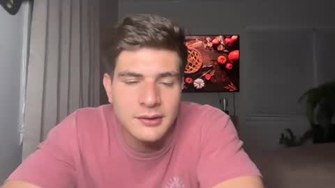 Snapshot of liam_gordineer chatting on July 3, 3:35 am Liam G The Freak online show from July 3, 3:35 am