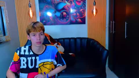 Snapshot of liam_green1 chatting on February 8, 6:33 pm liam_green1 online show from February 8, 6:33 pm