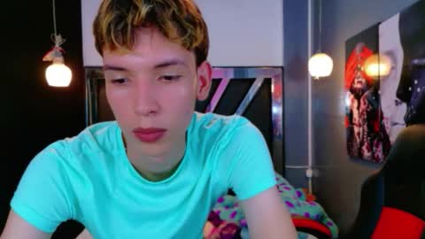 Snapshot of liam_green1 chatting on February 27, 8:09 pm liam_green1 online show from February 27, 8:09 pm