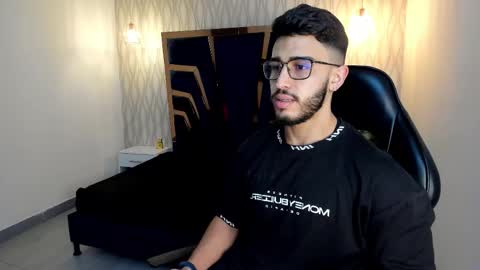 LIAM KLEIN online show from January 17, 11:15 am