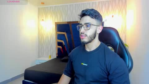 LIAM KLEIN online show from February 14, 11:29 am