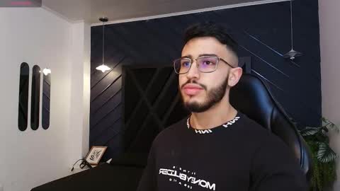 LIAM KLEIN online show from February 23, 11:29 am