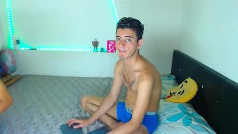 liam_mendoza online show from September 22, 4:14 am