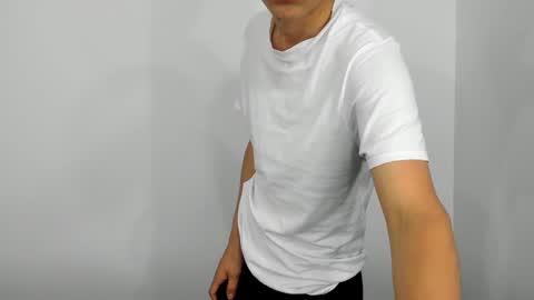 liam_oasiss online show from January 3, 6:22 am