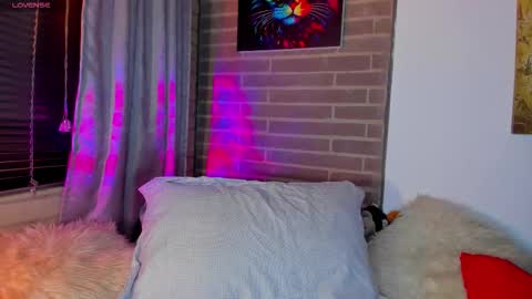 liam online show from January 8, 3:20 am