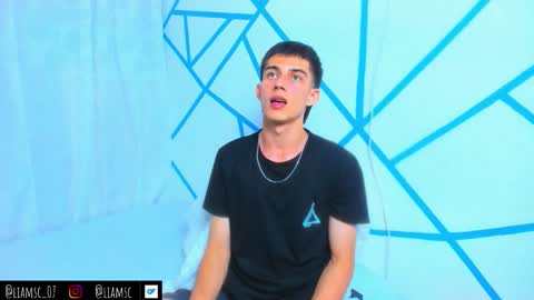 liam_scott7 online show from October 2, 11:56 pm