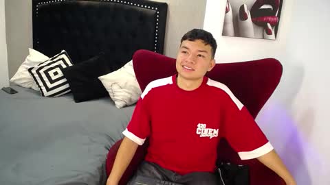 Liam  online show from February 8, 12:08 pm